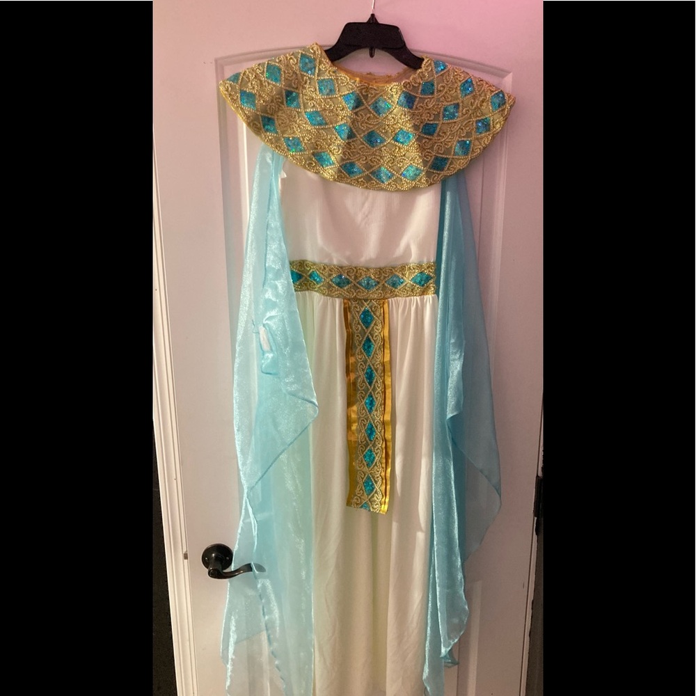 Egyptian costume